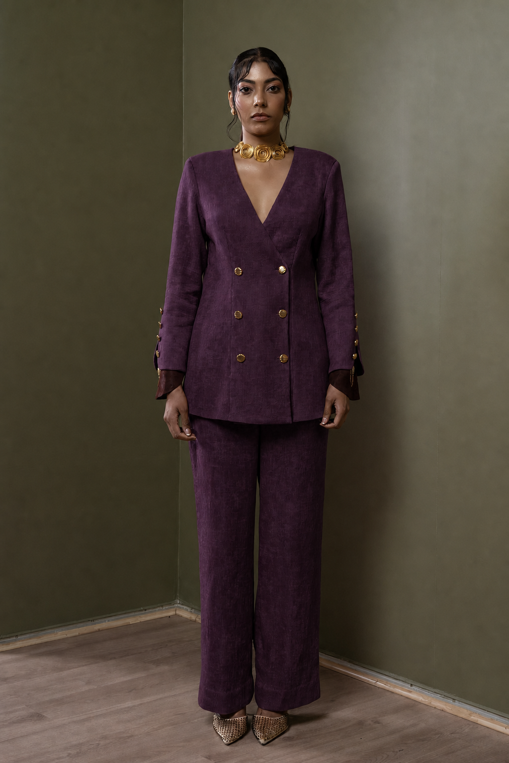 Icons of Grandeur - Plum view 1