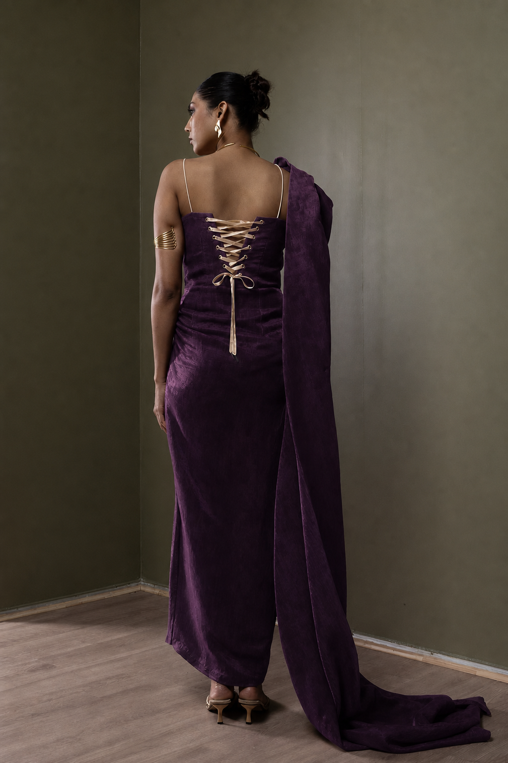 Own the Aura - Plum view 3